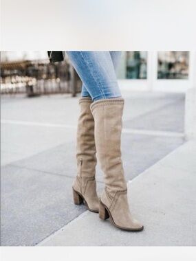 Vince Camuto Madolee Over The Knee Taupe Suede Leather Boots Women's Sz 9Knee-Hi